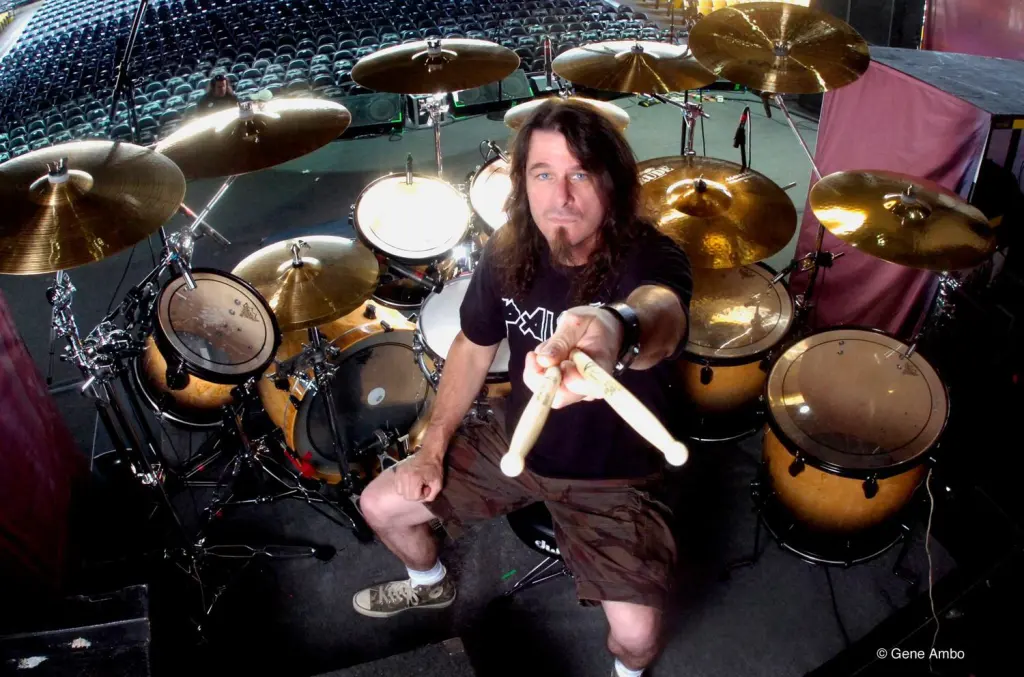 ¡Let There Be Drummers!